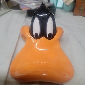 1997 Warner Bros Looney Tunes Daffy Duck 6 1/2" Hand Painted Soap